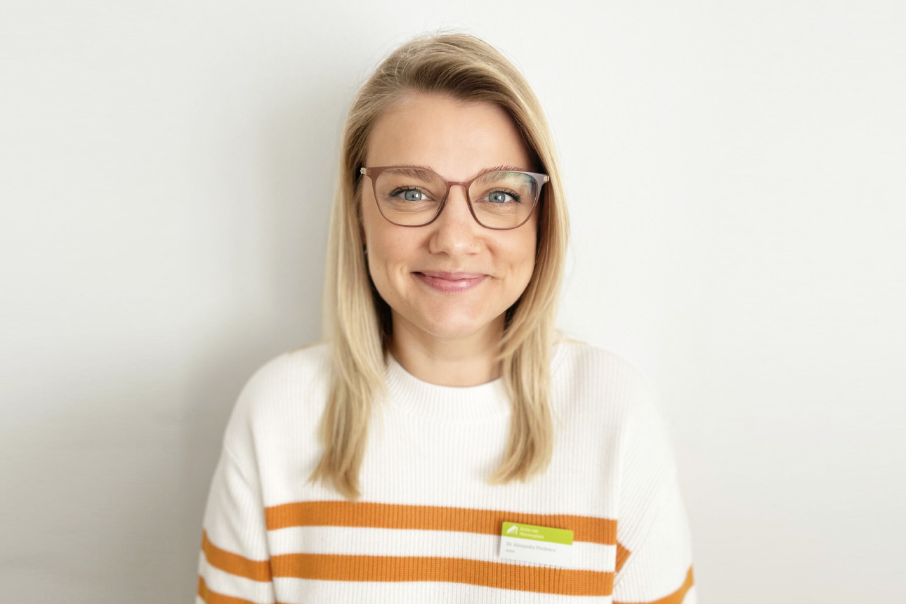 Dr. Alexandra Predescu
